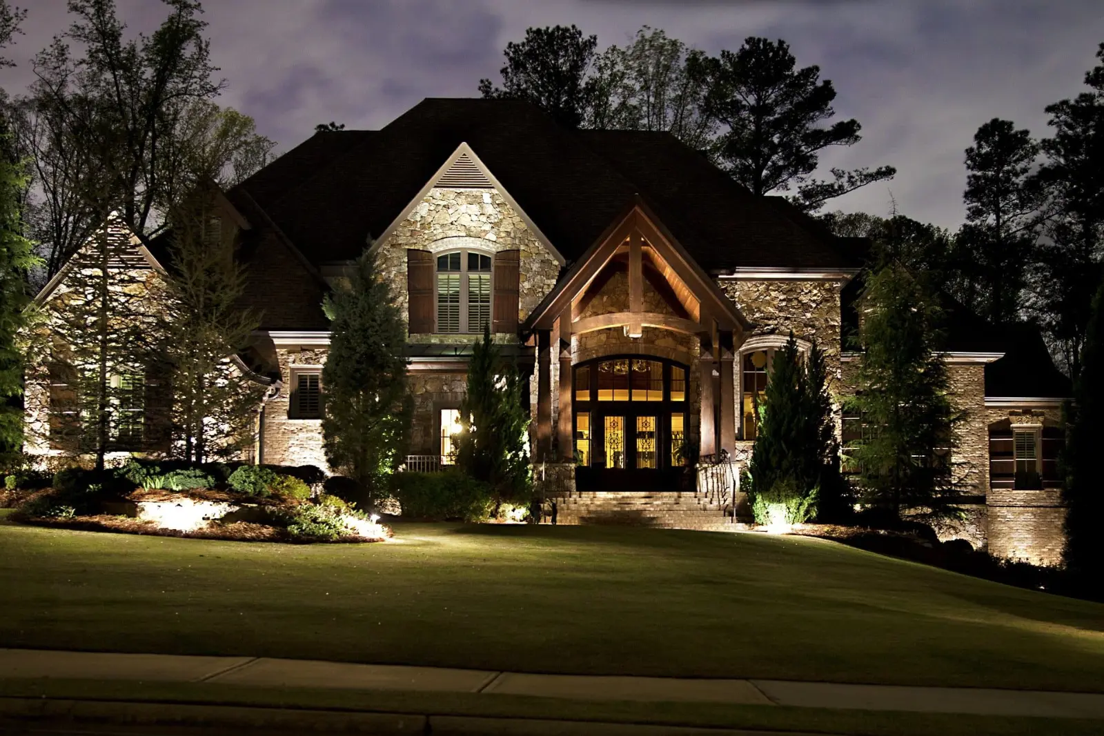 Outdoor & Landscape Lighting photo 3